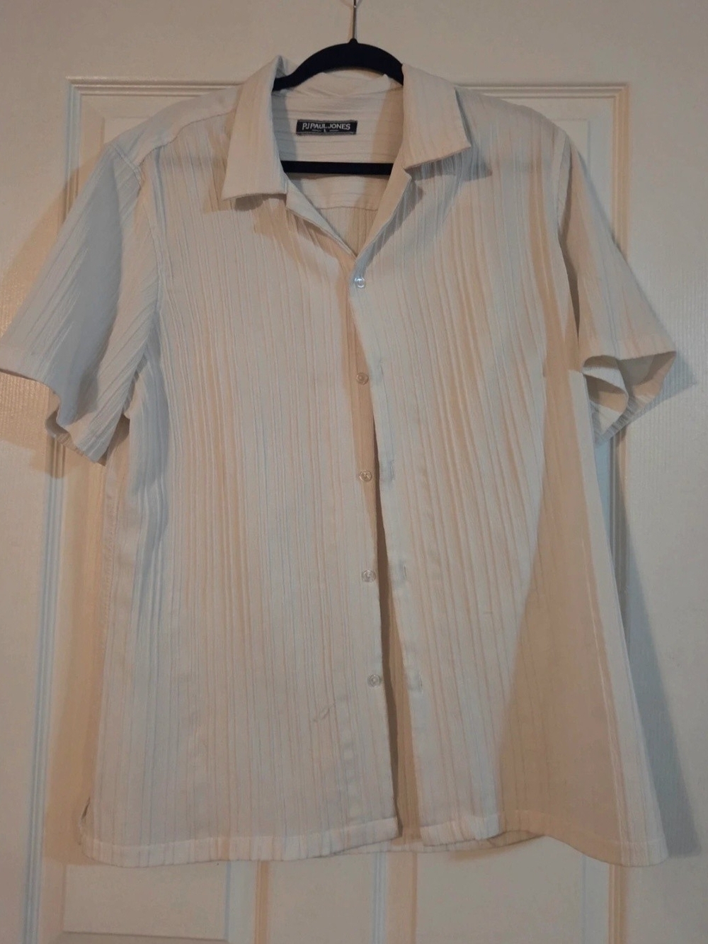 Russell Jones Men's Short-Sleeve Cream Button-Down Shirt